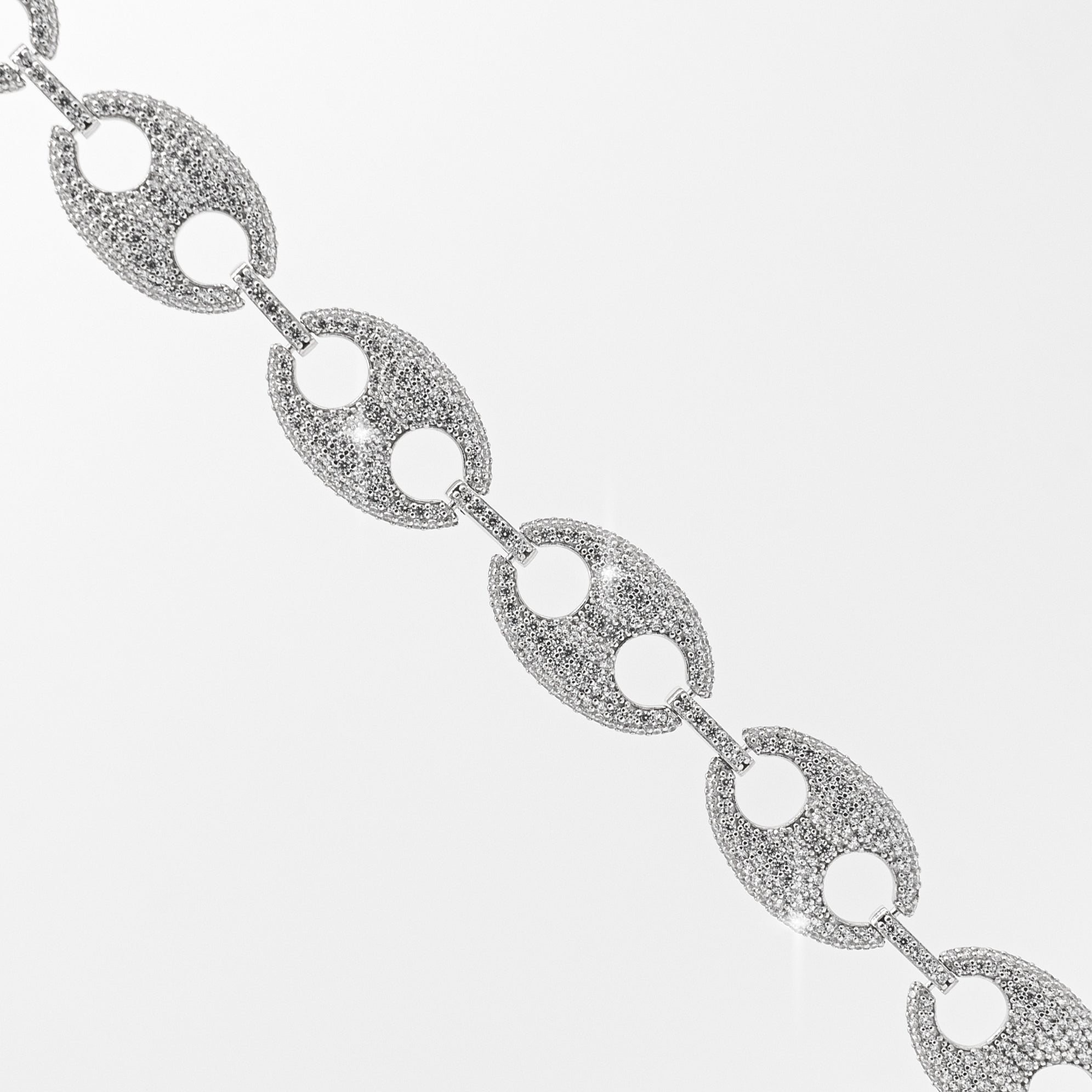 BOHNEN KETTE ICE OUT