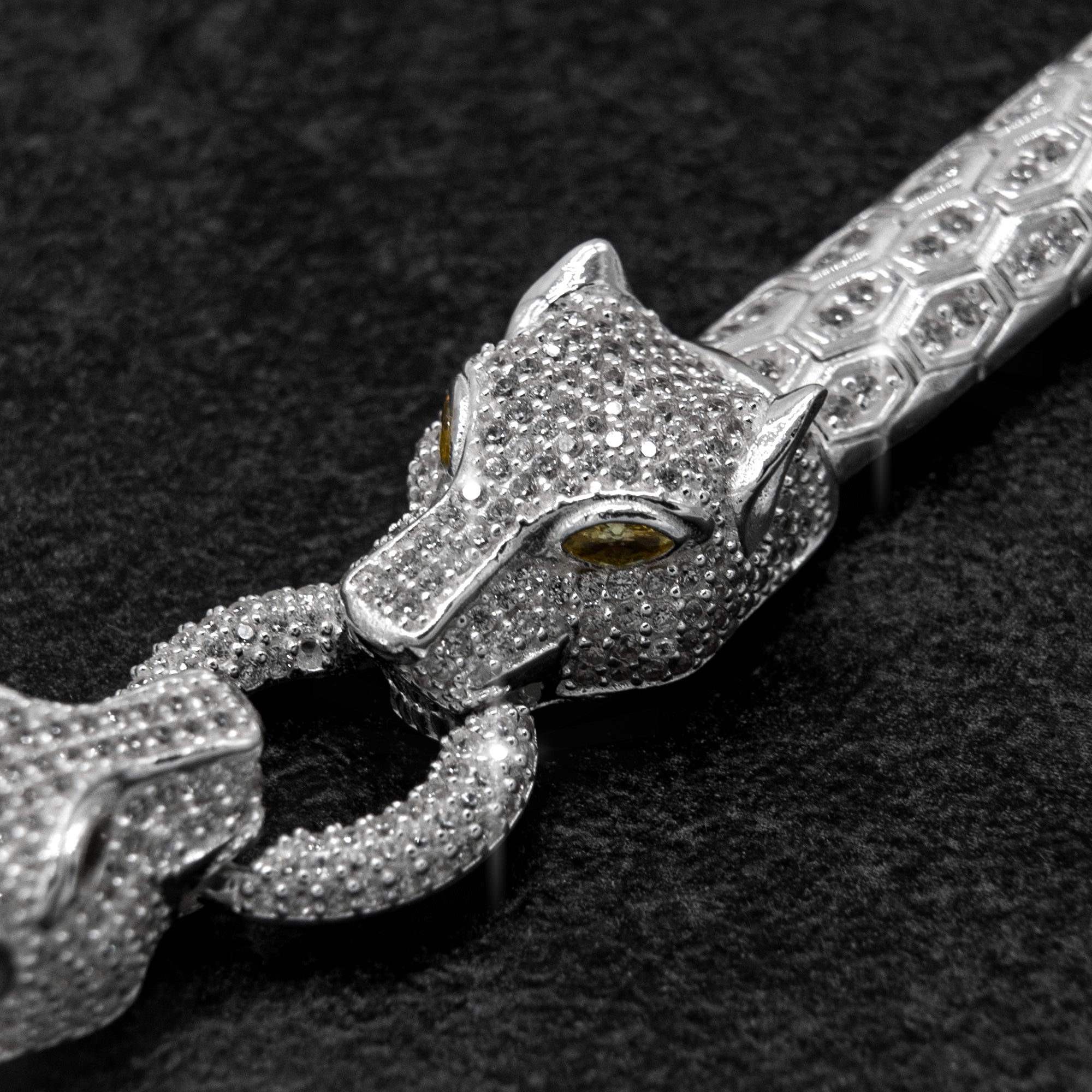 PUMA ARMBAND ICED OUT