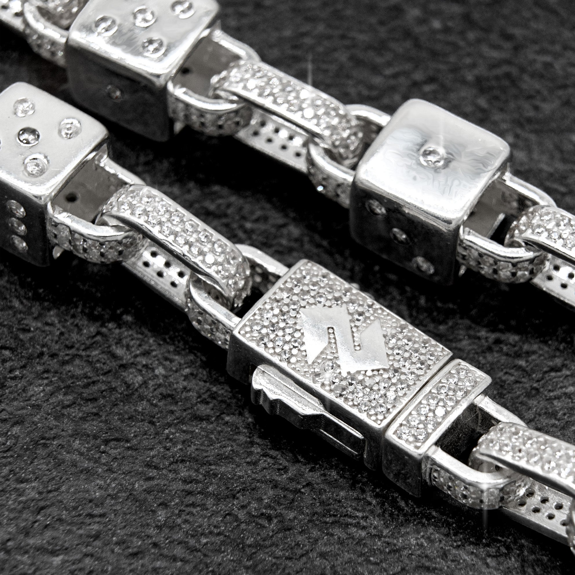 ICED WÜRFELARMBAND