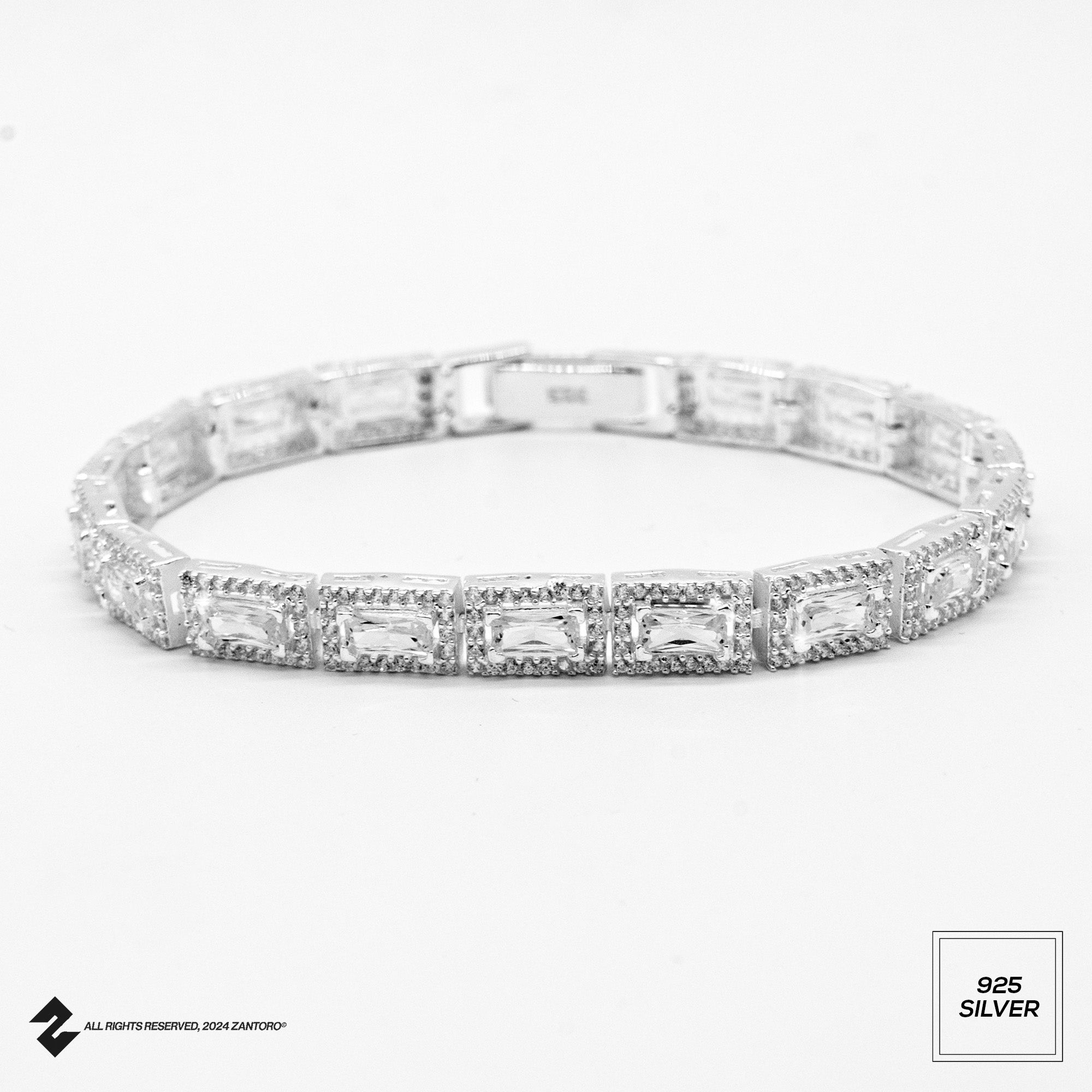 SQUARED DIAMOND ARMBAND