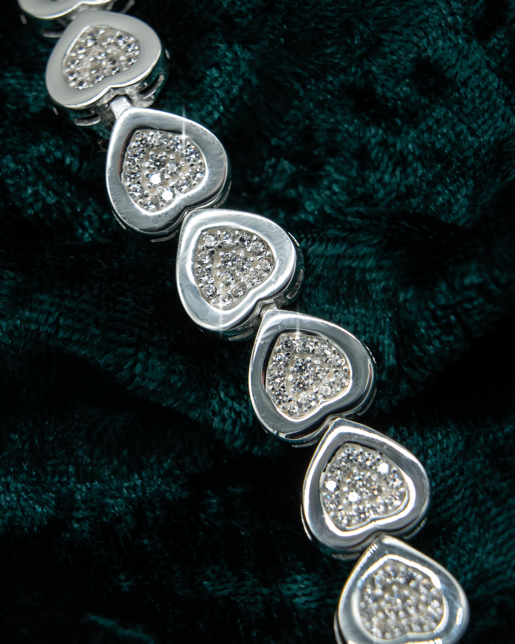 ICE OUT HERZ ARMBAND
