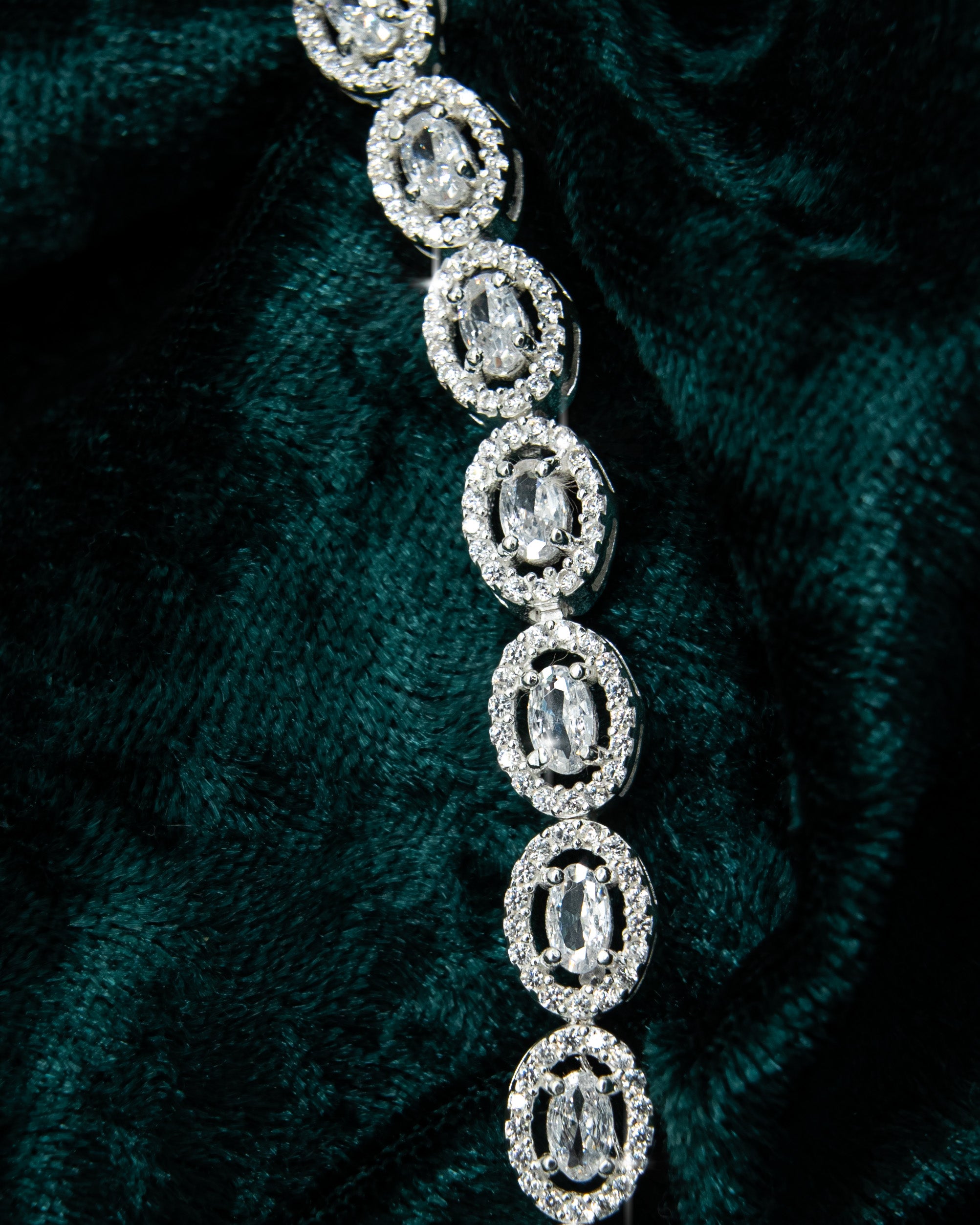 DIAMOND DROP ARMBAND