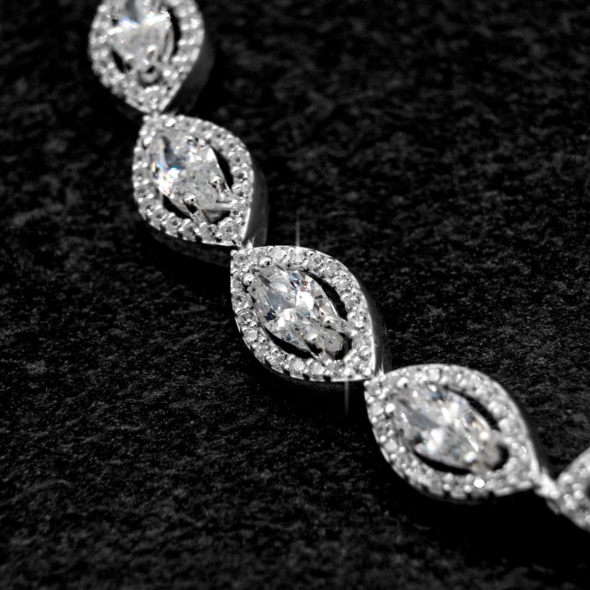 RAIN DROP ARMBAND