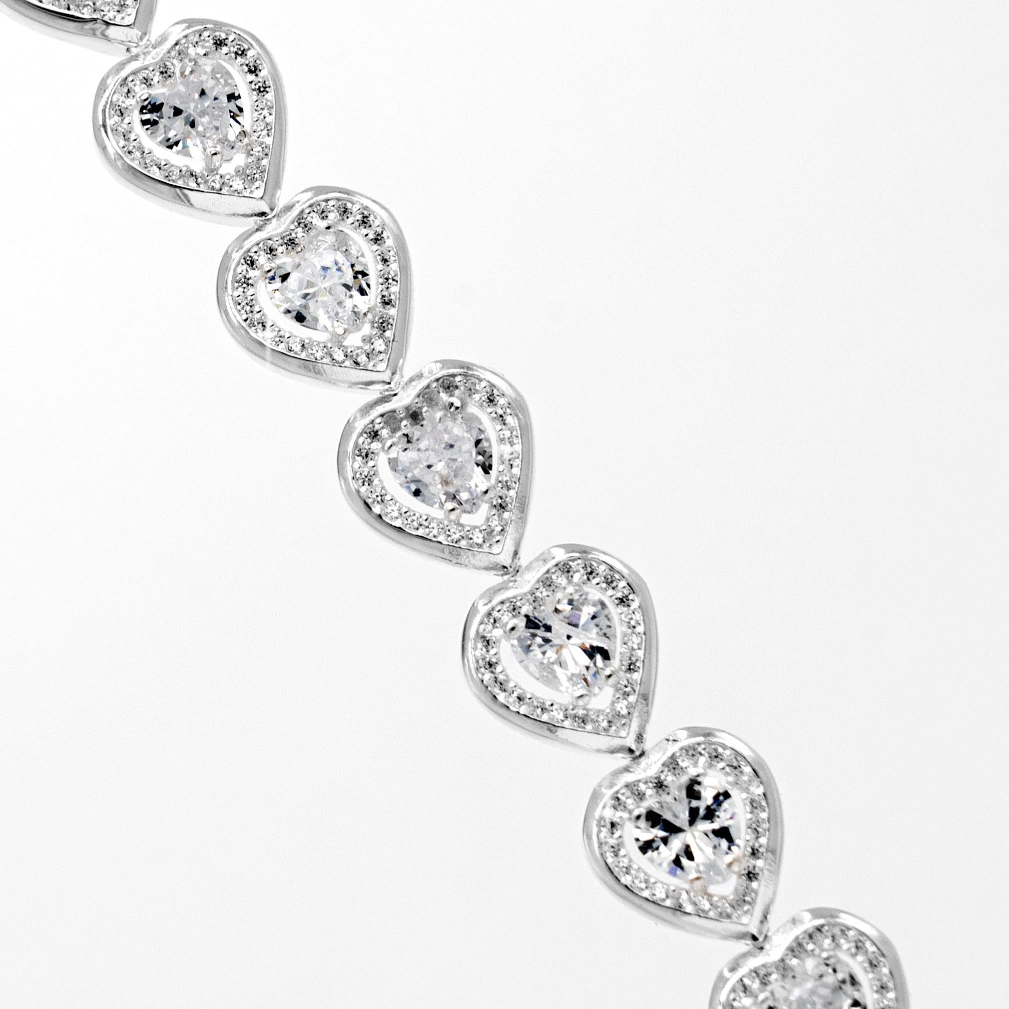 HEART OF DIAMONDS ARMBAND