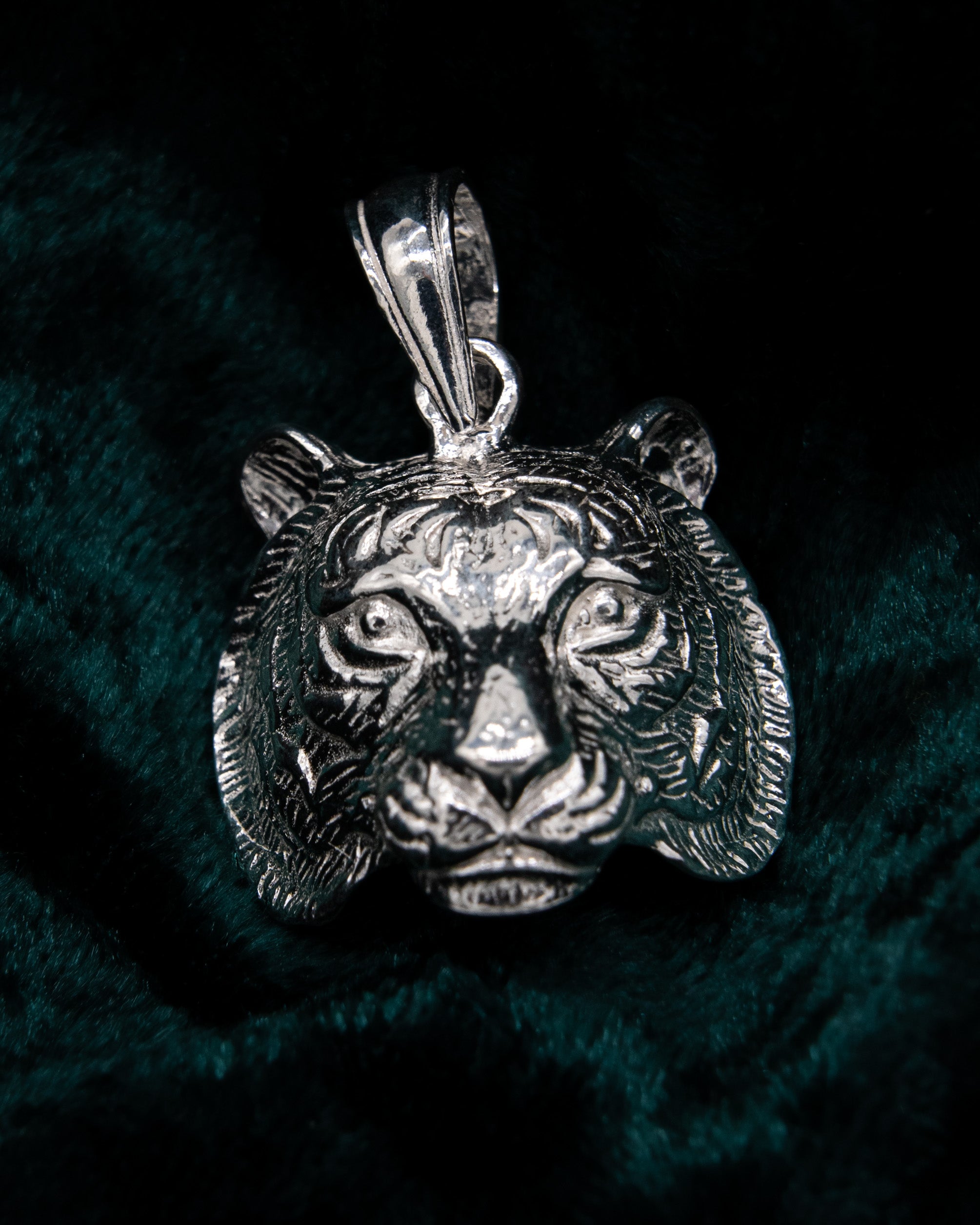 TIGER ANHÄNGER