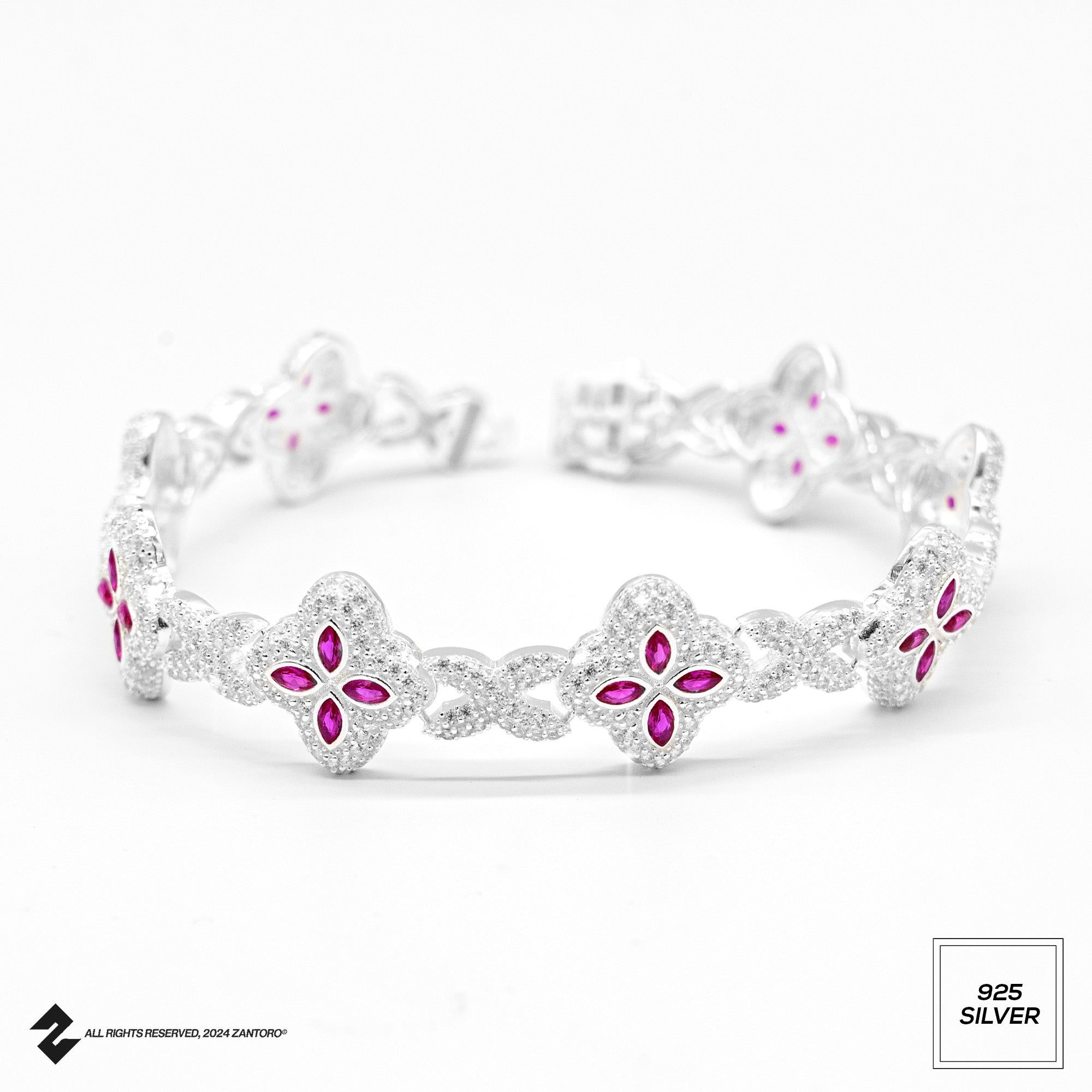 LUCKY FLOWER ARMBAND