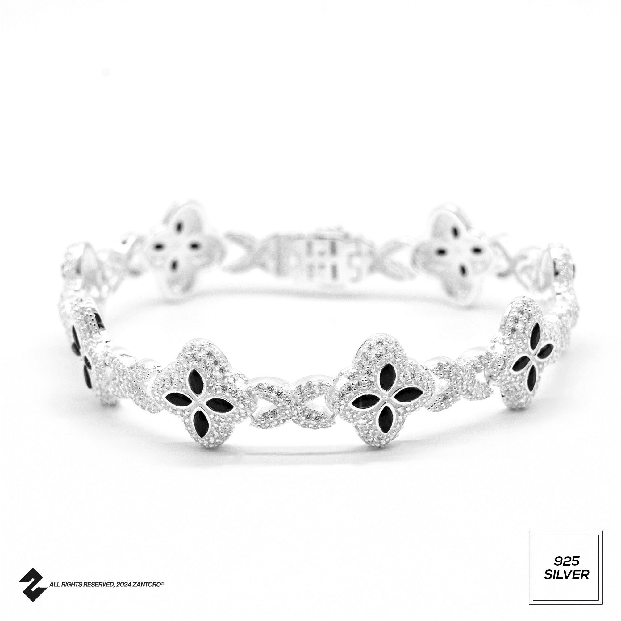 LUCKY FLOWER ARMBAND