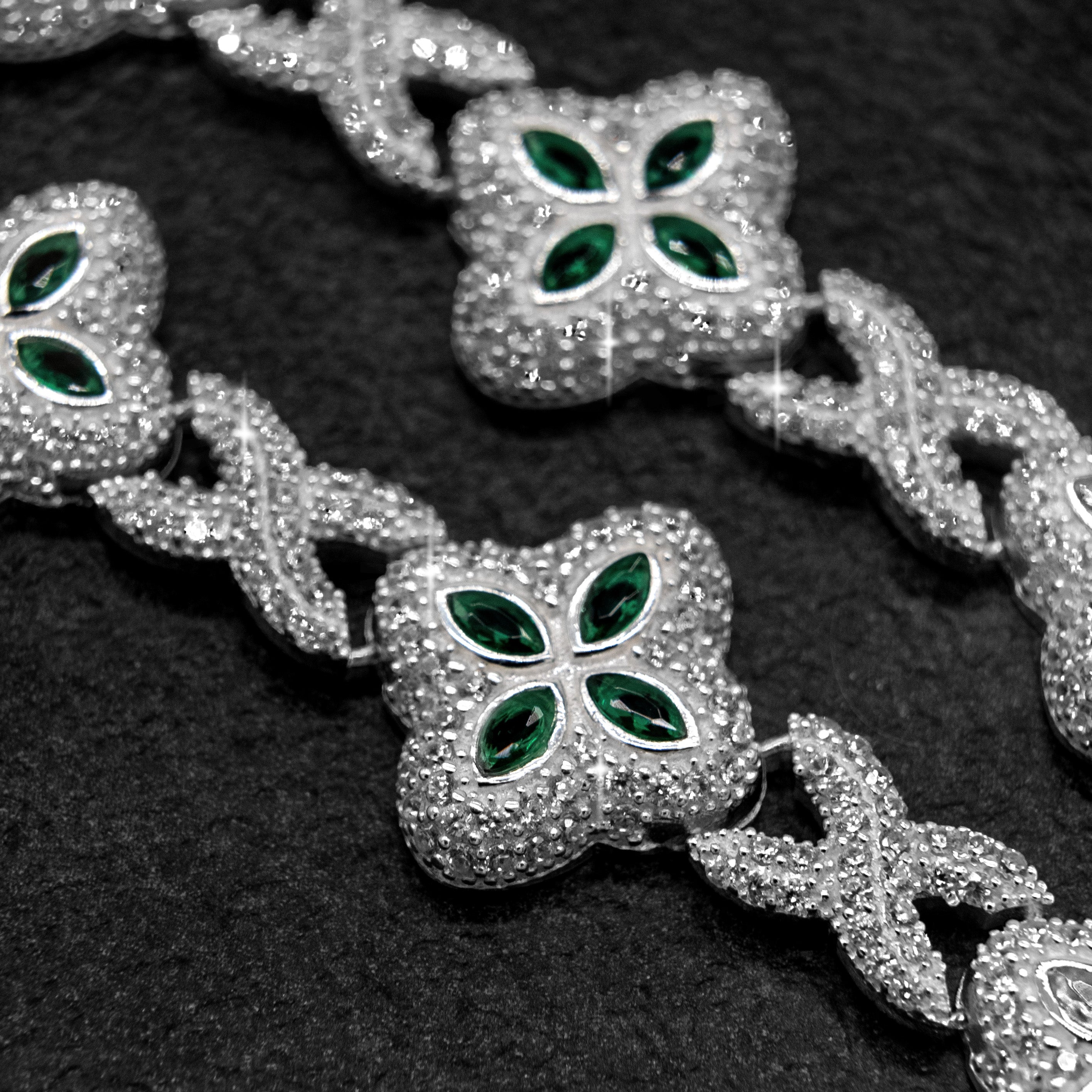 LUCKY FLOWER KETTE