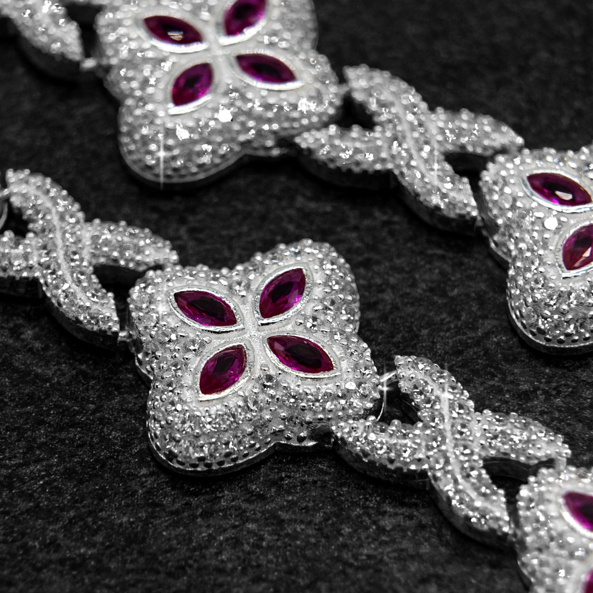 LUCKY FLOWER KETTE