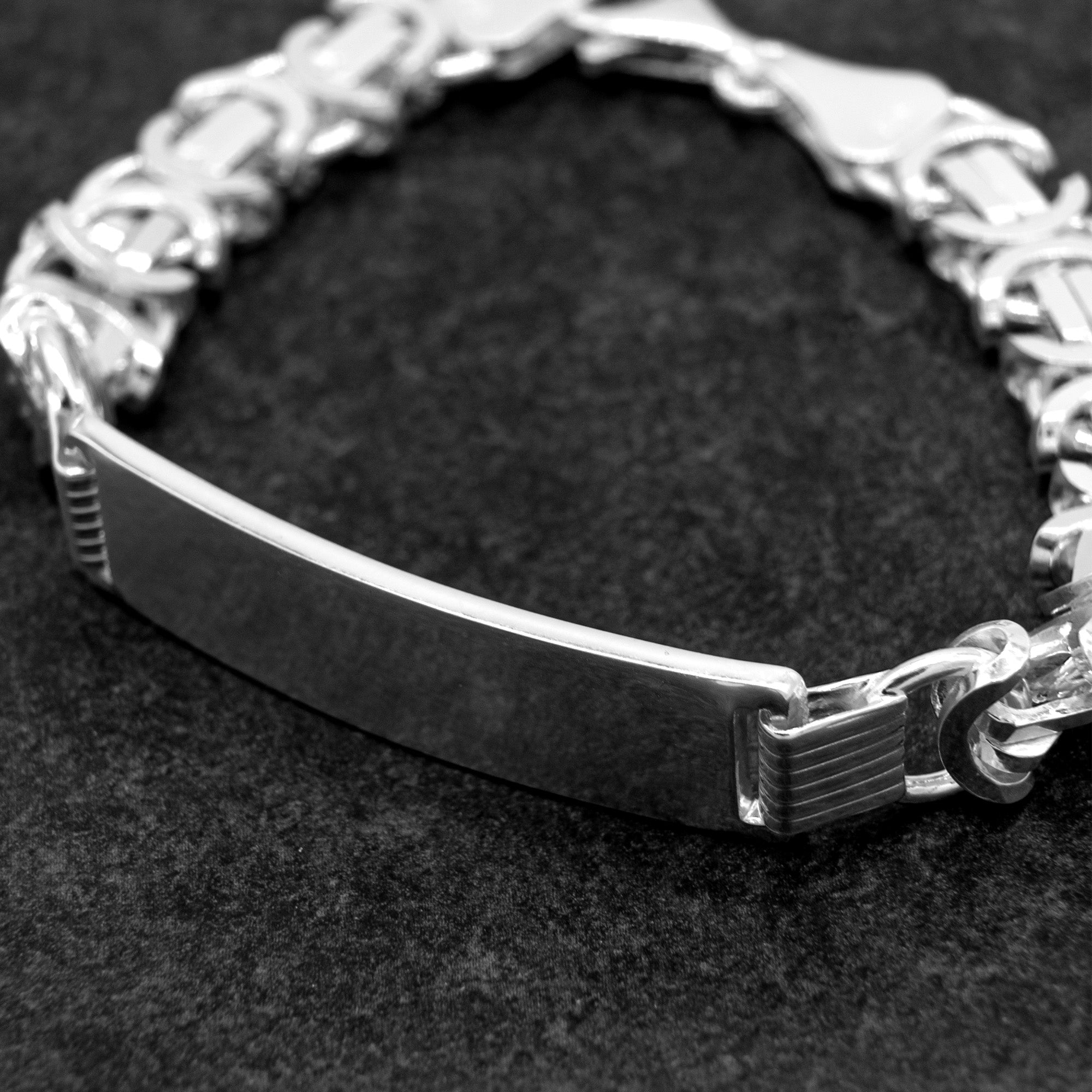 GRAVURARMBÄNDER