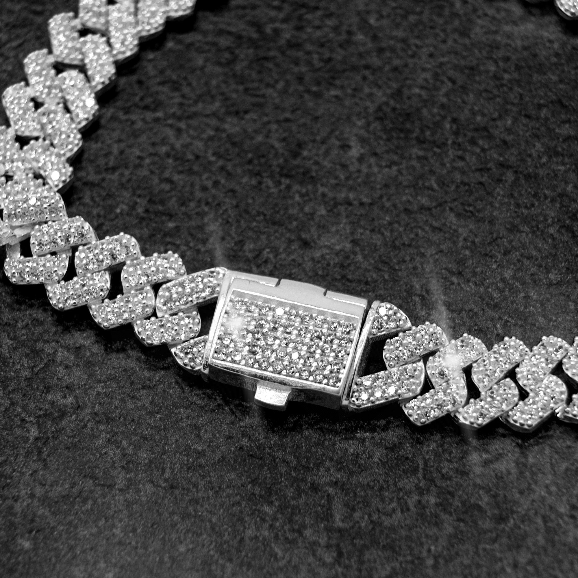CUBAN LINK ARMBAND