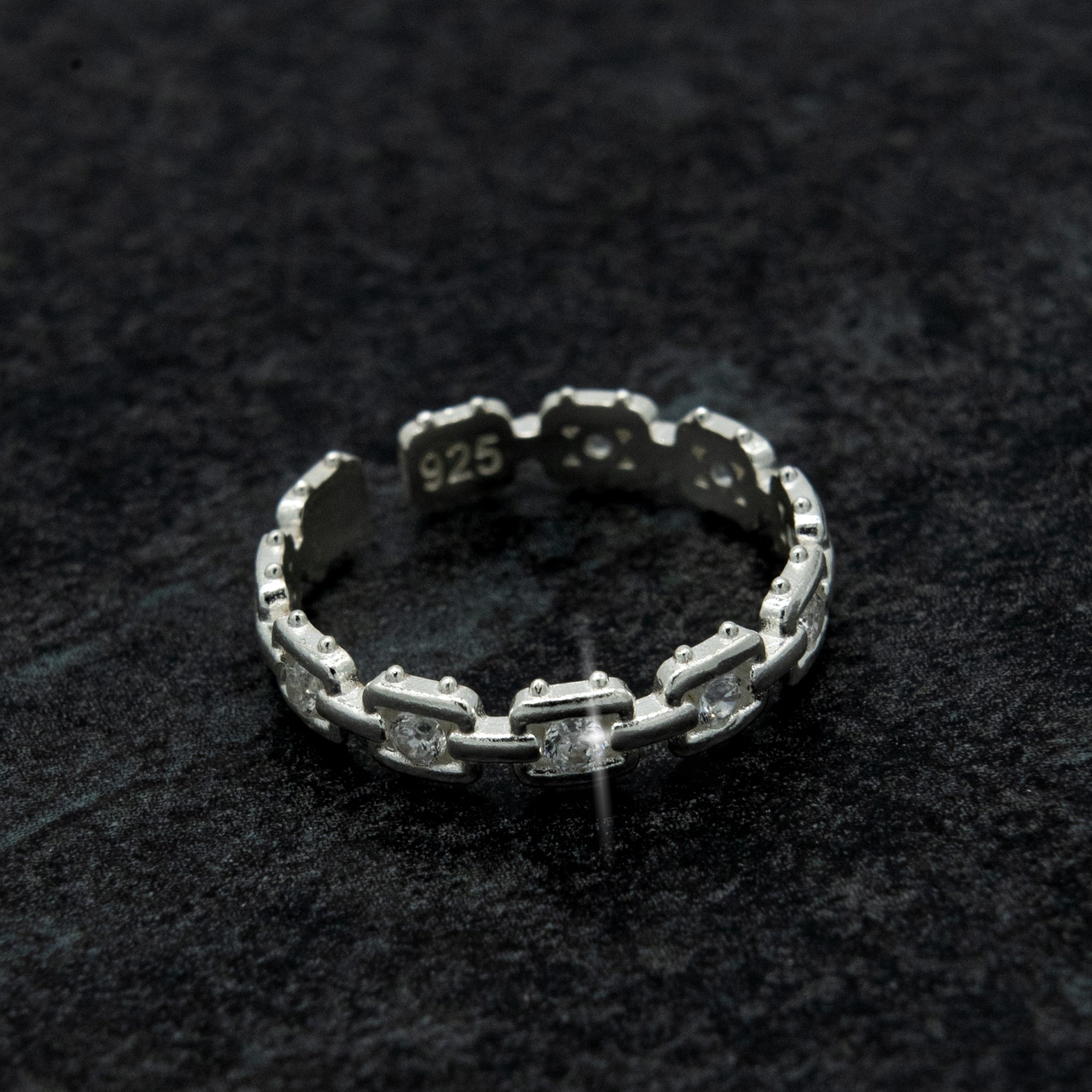 SQUARE RING