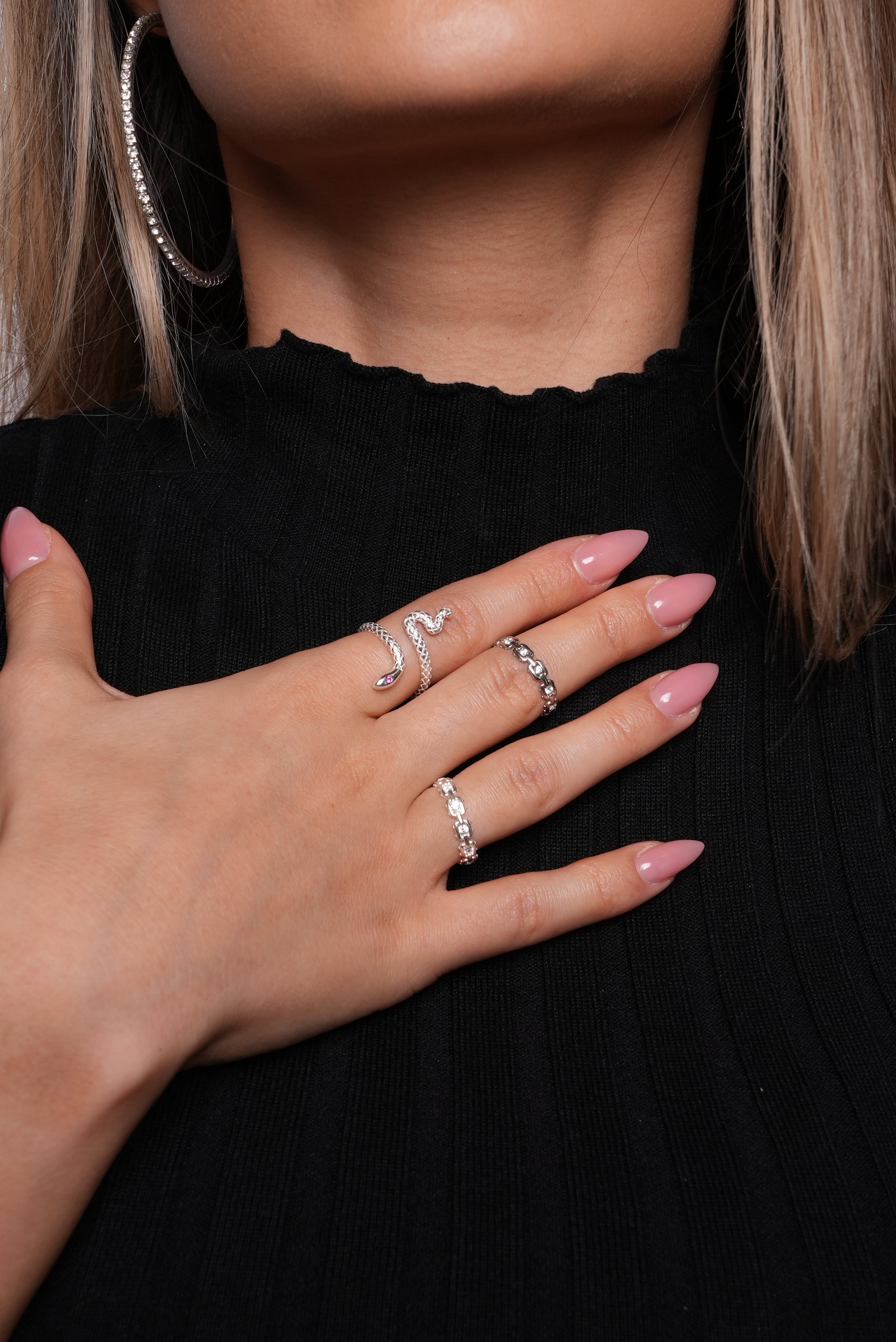 SQUARE RING