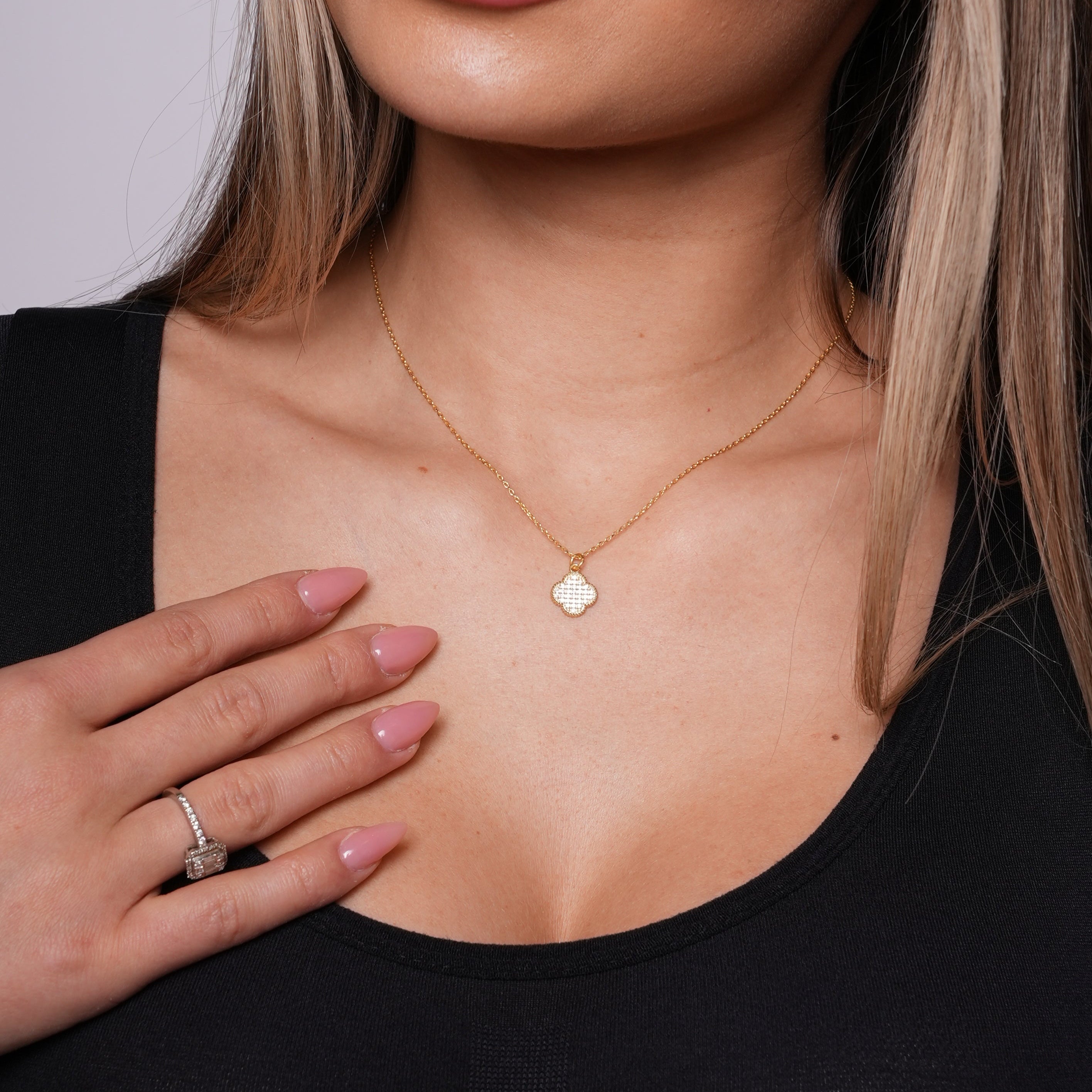 KLEEBLATT ZIRKONIA KETTE