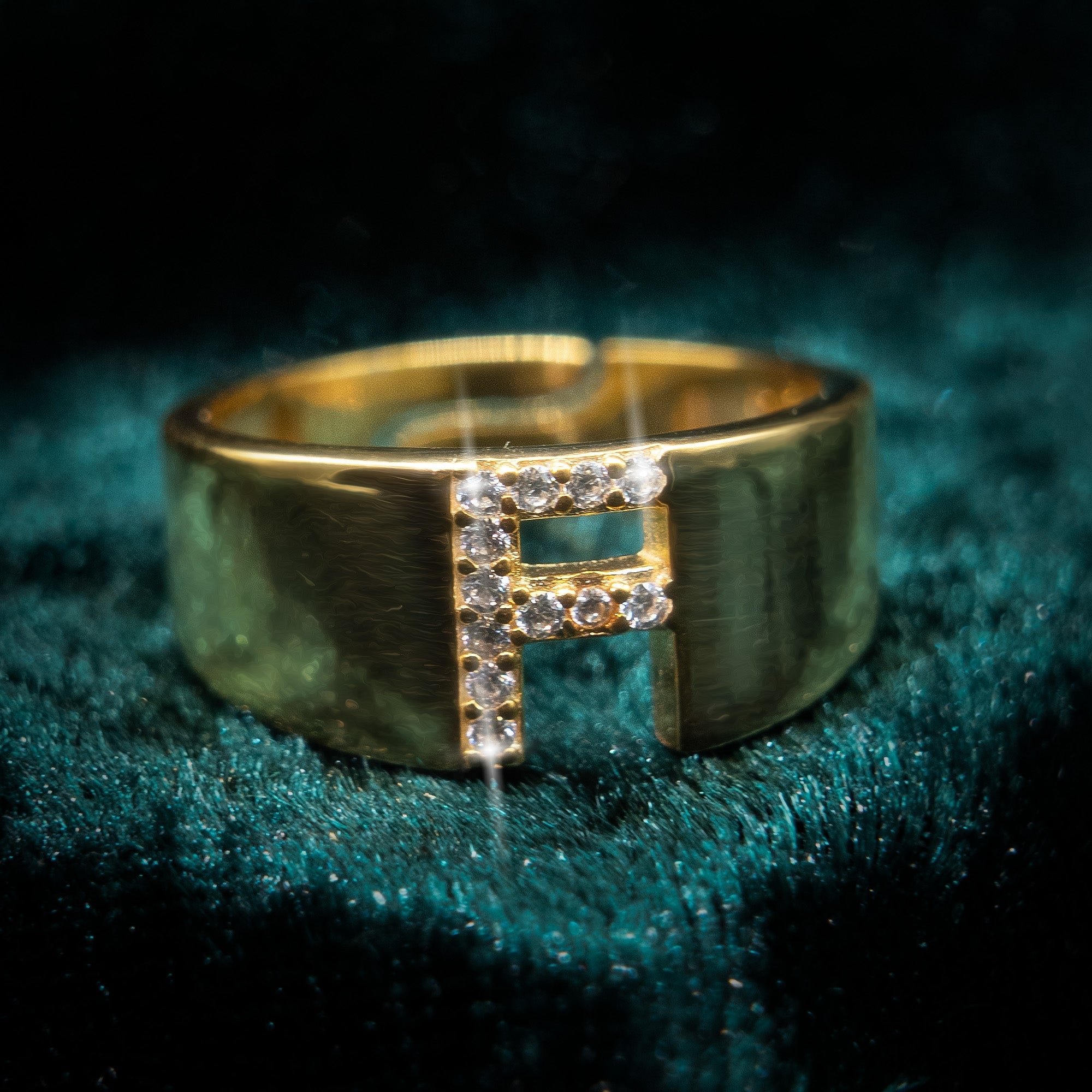 ZIRKONIA BUCHSTABEN RING