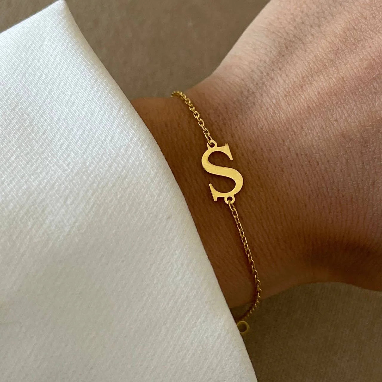14K INITIAL ARMBAND