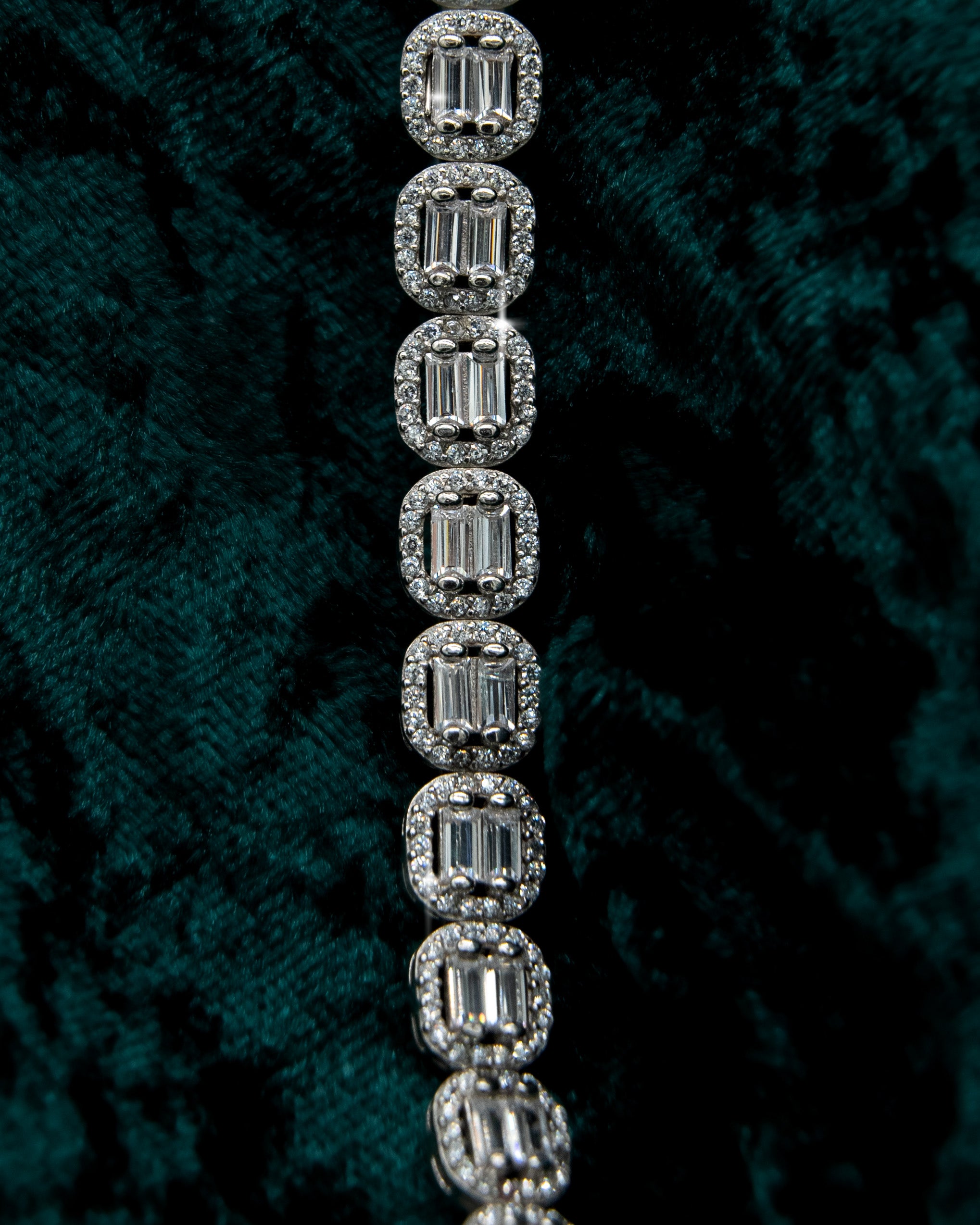 BAGUETTE ARMBAND